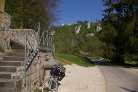 St-Maurus-Kapelle bei Beuron
Burg Wildenstein

St. Maurus chapel near Beuron
Wildenstein Castle (background)

weiter auf Seite 2
next on gallery page 2