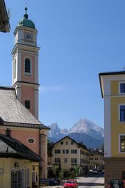 Berchtesgaden
St. Andreas
Watzfamily: -Frau -Kinder -Mann / -wife -kids -man