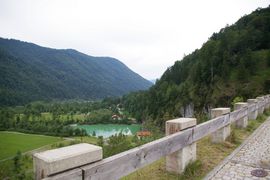 Sylvensteinspeicher / Lake Sylvenstein
Damm und Kolksee / barrage and outlet pond