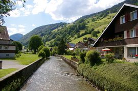 Toggenburg
Alt Sankt Johann (895 m) - Thur / River Thur