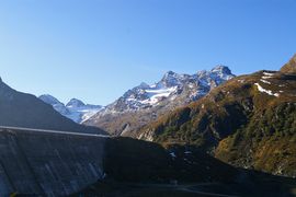 Silvrettastausee / Lake Silvretta 
Piz Buin - Schattenspitze - Egghorn