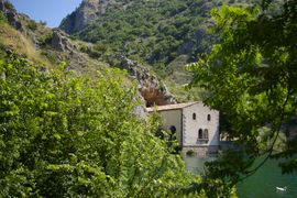 Gola del Sagittario
Lago e Eremo San Domenico