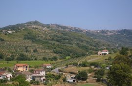 Valle del Testente
Torchiara (oben /upon hill)