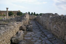 Paestum
Via Sacra - Campidoglio
Tempio di Netturno