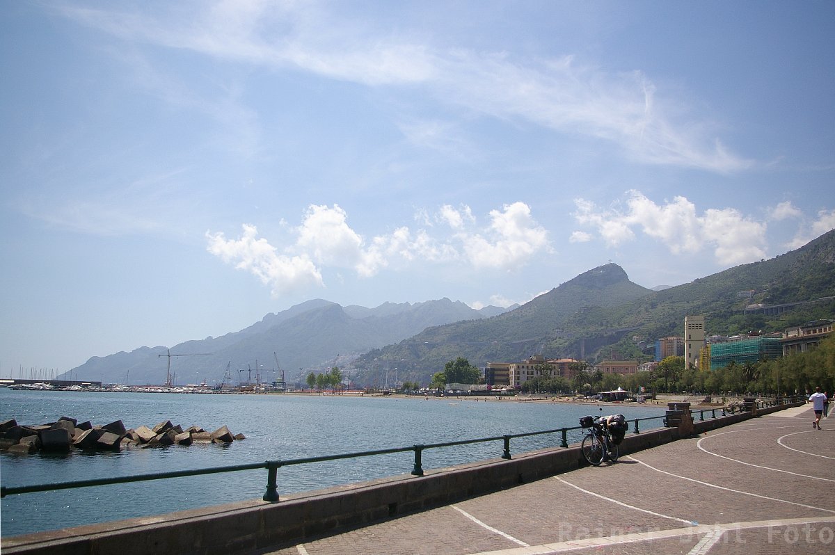 Salerno
lungomare - porto
Monti Lattari (costiera amalfitana)