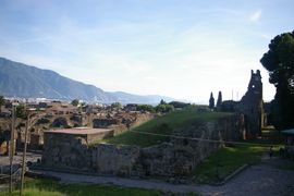 Porta del Vesuvio
Mura 
Castellammare di Stabia