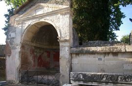 Via delle Tombe