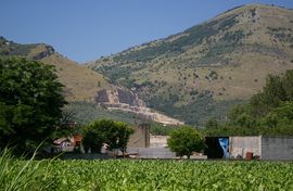 bei/near Polvica