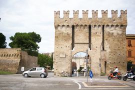 Fano
Mura