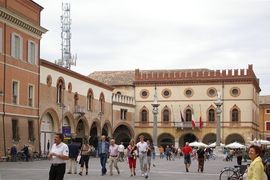 Ravenna
Piazza del Popolo
Palazetto Veneziano