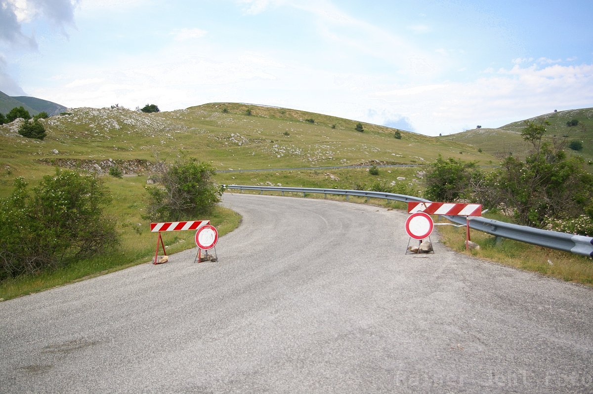 Abruzzo - Gran Sasso d'Italia - Passo delle Capanelle
strada chiusa!
