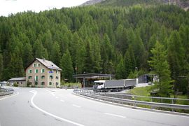 Pass dal Fuorn / Ofenpass
Val dal Fuorn - Punt la Drossa (1711 m)
Tunnel Munt la Schera Livigno-Engadin