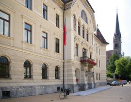 Liechtenstein
Vaduz
Alter Landtag / Regierung
Old Parliament / (recent) Government