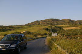 bei/near Leonforte