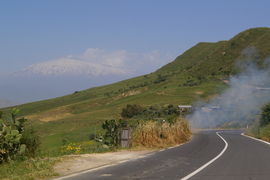 bei/near Regalbuto - Etna