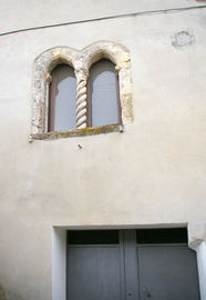 Squillace
Finestra a bivora