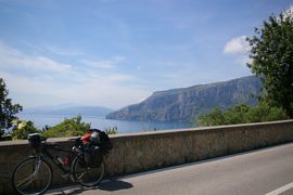 bei/near Acquafredda
Monte Spina (733 m, rechts/right)
Golfo di Policastro