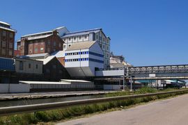 Canal de la Marne au Rhin
Dombasle - usine Solvay