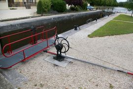 Canal de Bourgogne
Tonnere