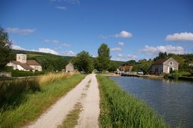 Canal de Bourgogne
Crugey