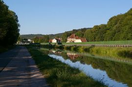 Canal de Bourgogne
Velars-sur-Ouche
