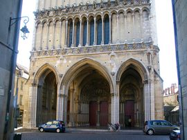 Dijon
Notre-Dame
portal occidental