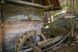 Murtal bei St. Ruprecht /
Mur Valley near St. Ruprecht
rebuild styrian farm mill