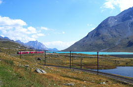 Passo del Bernina
Lago Bianco - Lej Nair 
Stazione Ospizio Bernina - Bernina Express 
Piz Sassalb