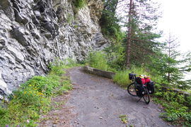 Schanfigg
Alte Arosa-Strasse / old road to Arosa
beim/near Calfreisen-Tunnel
