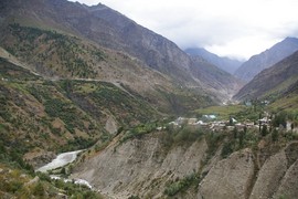 Bagha Valley
near Keylong
Bagha River
Khardang