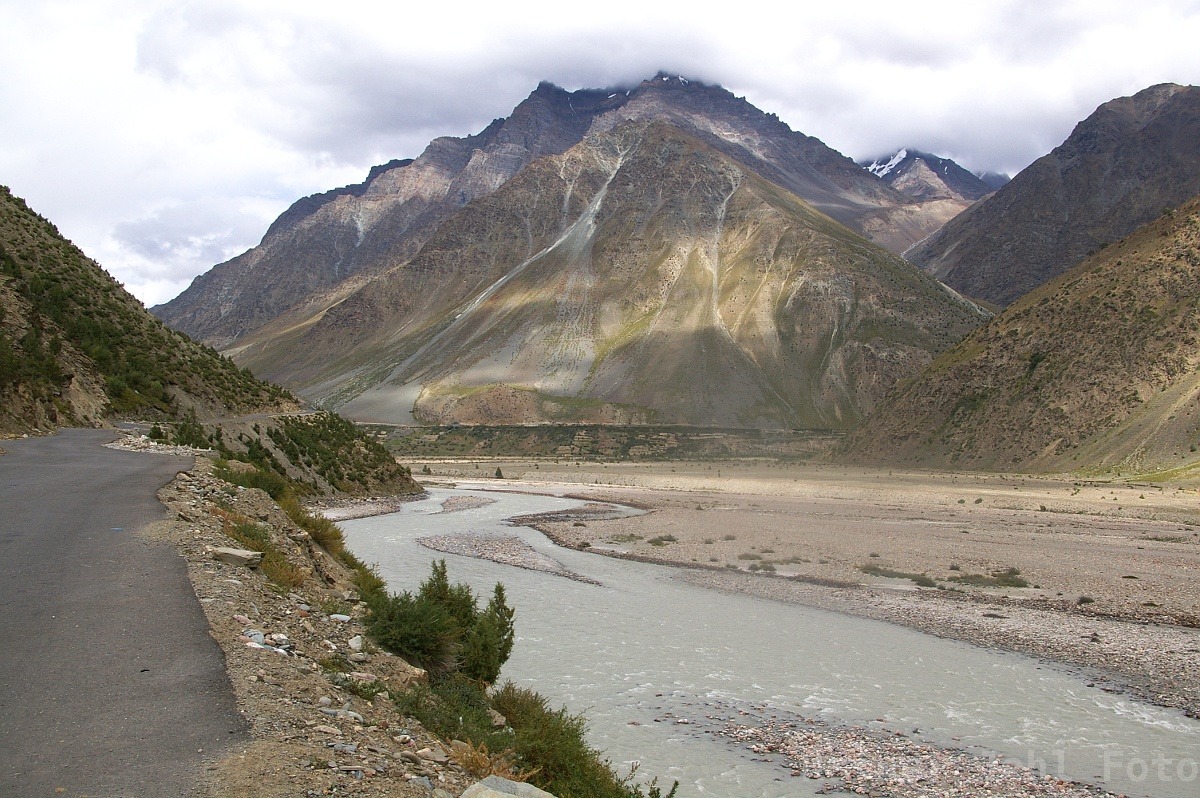 Bagha Valley
Bagha River
near Darcha