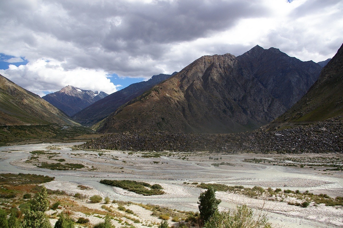 Bagha Valley
Bagha River
near Darcha - Yoche Valley
