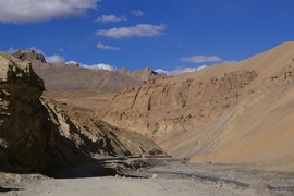near Pang
opposite ascent to Moorey Plains