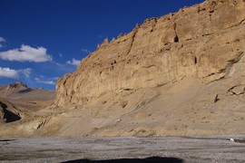 near Pang
