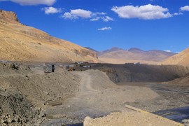 Pang
Sumkhel Lungpa River