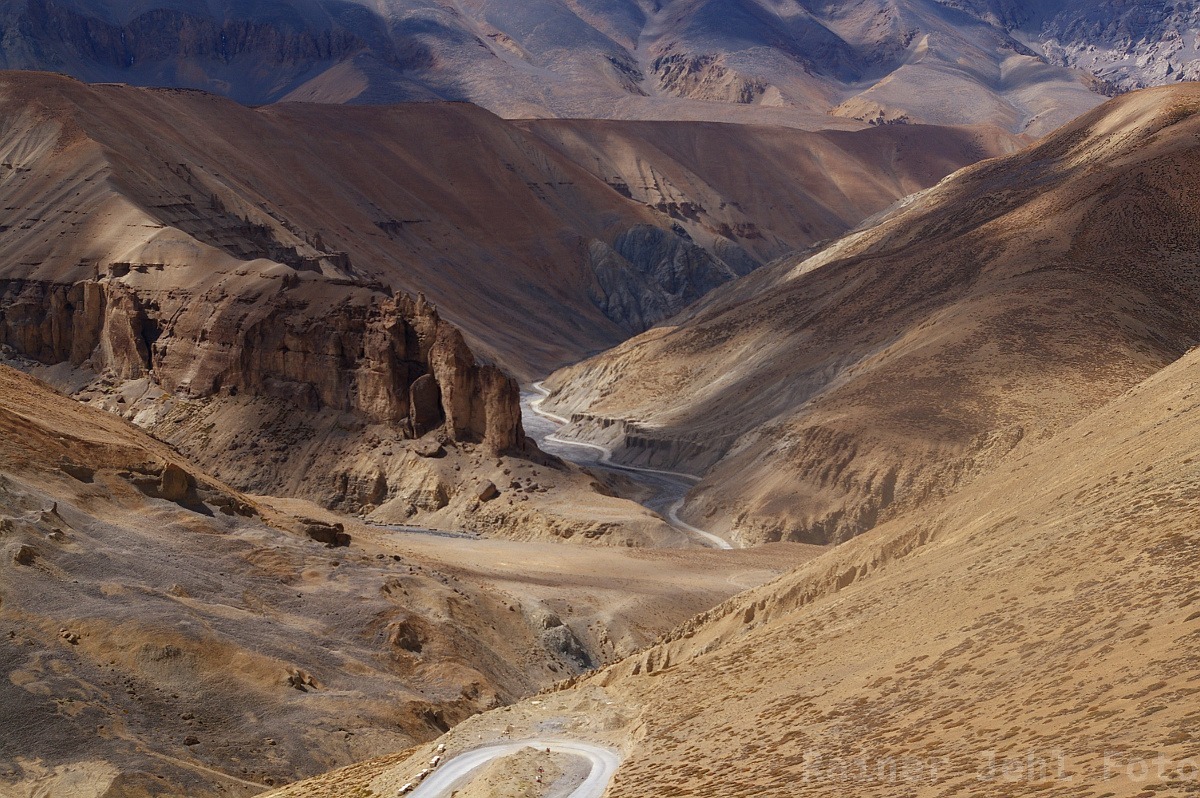 near Pang
Tozay Valley