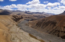 near Pang
Sumkhel Lunpa River
Korzog Range