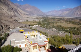 Photong - Diskit
Nubra (Shyok) Valley downstream / flussab