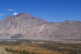 Nubra Valley 
Shyok River
Saltoro Range / Karakoram