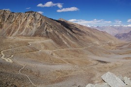 Khardung La - Ladakh Range
northern ascent / Nordrampe