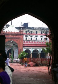 Old Delhi
Chandni Chowk
Fatipureh Masjid