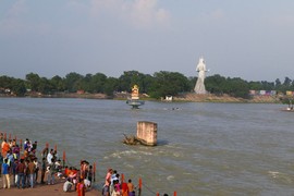 Haridwar
Har Ki Pauri
Ganga Canal - Ganga 
Shiva Statue