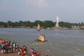 Haridwar
Har Ki Pauri
Ganga Canal - Ganga 
Shiva Statue