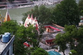 Rishikesh
Laxman Jhula
Ganga River
