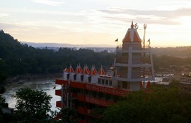 Rishikesh
Laxman Jhula - Ganga River
Swarg Niwas Mandir