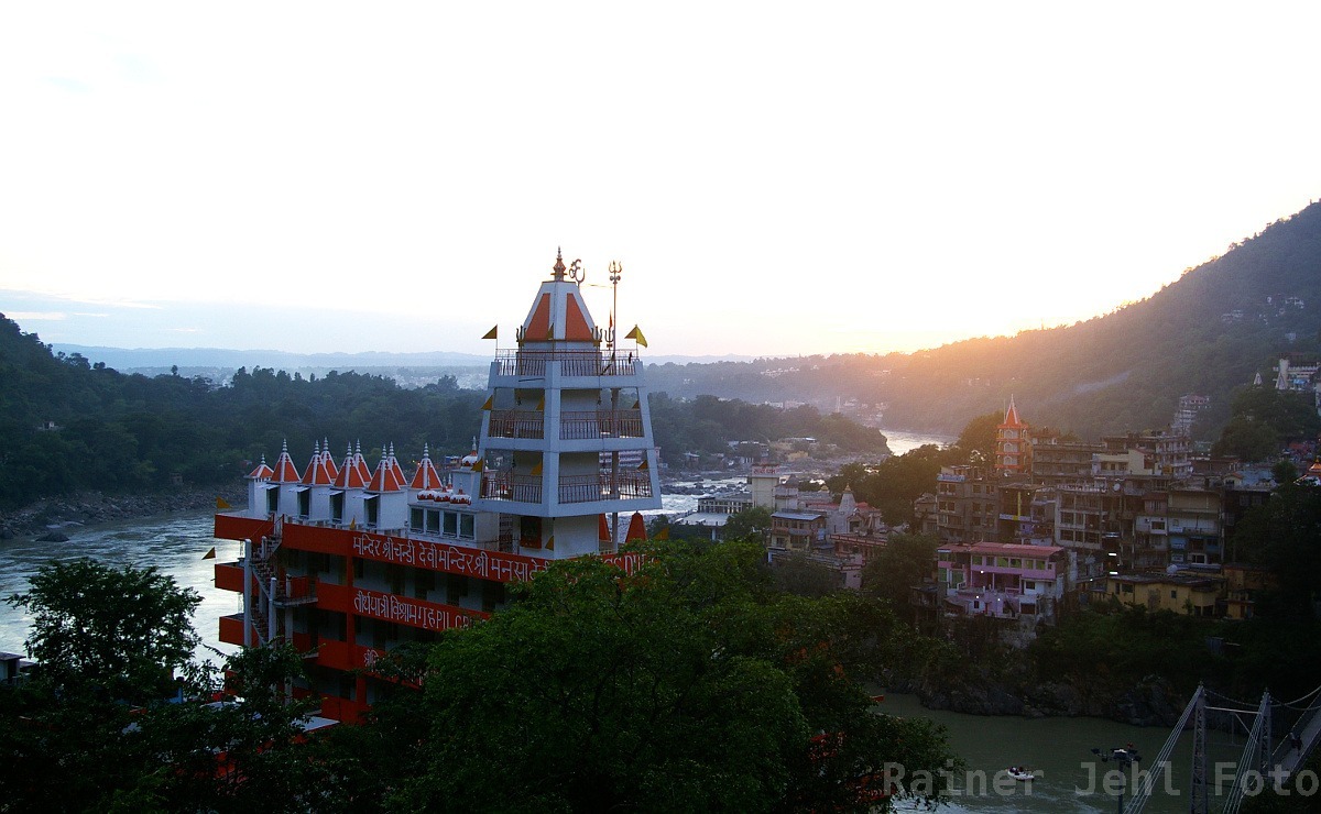 Rishikesh
Laxman Jhula - Tapovan
Ganga River
Swarg Niwas Mandir