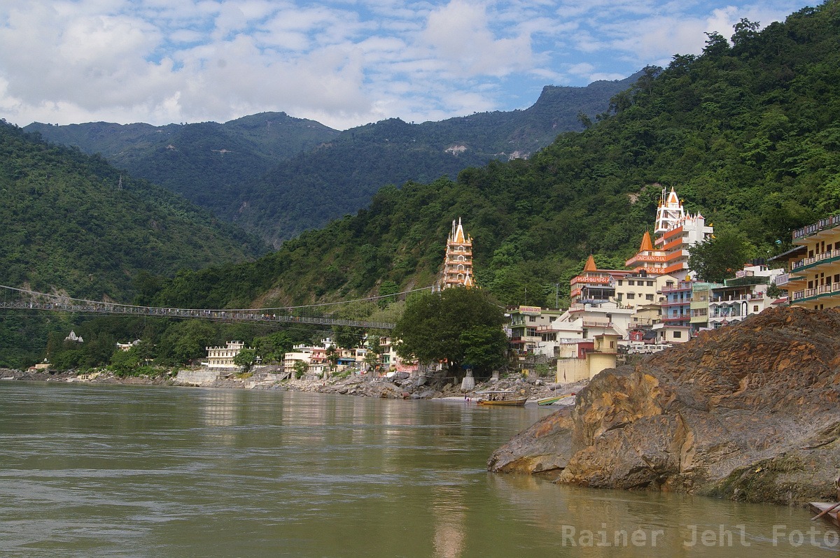 Rishikesh
Laxman Jhula
Ganga River
Trayambakeshwar Mandir - Swarg Niwas Mandir