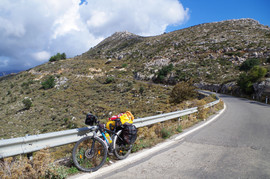bei/near Damasta